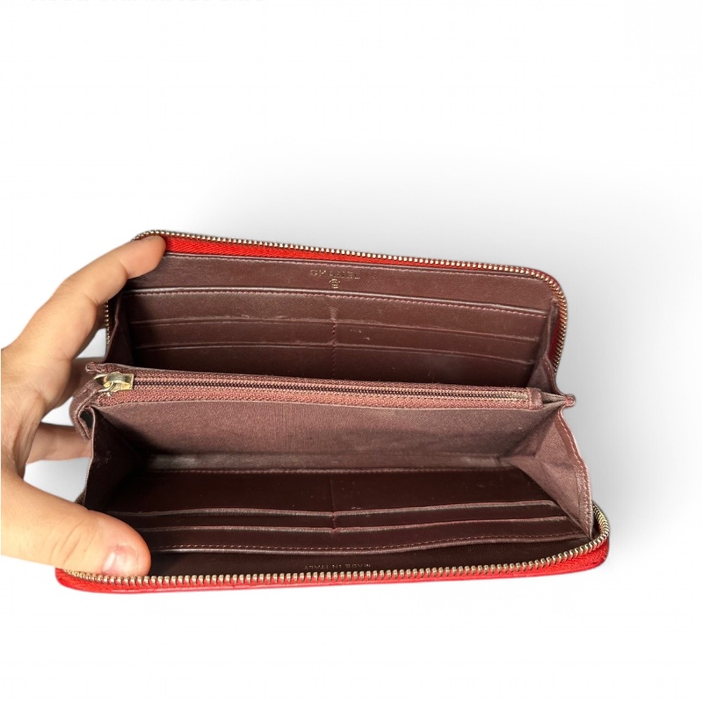 Chanel Red Quilted Leather Wallet - Picture 5 of 5